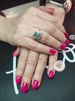 Cerise Gel Manicure 💅