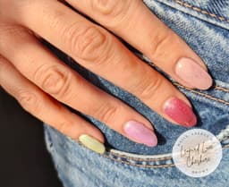 All pearl shimmer for spring 🌼