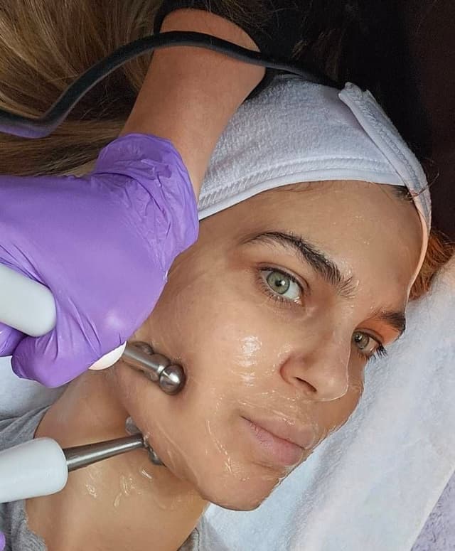 Caci Facelift