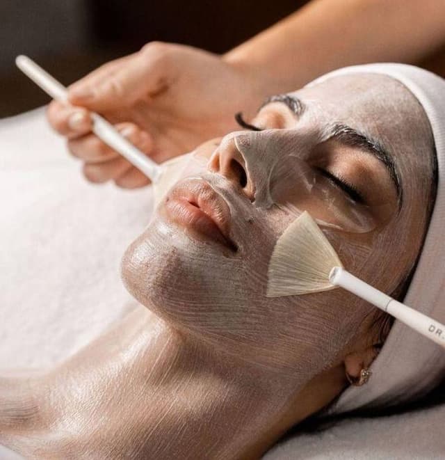 Luxury Facial