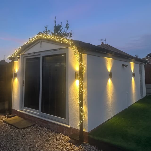 Private Salon with Side entrance & Parking