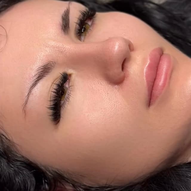 Wispy Russian Lashes In Leeds