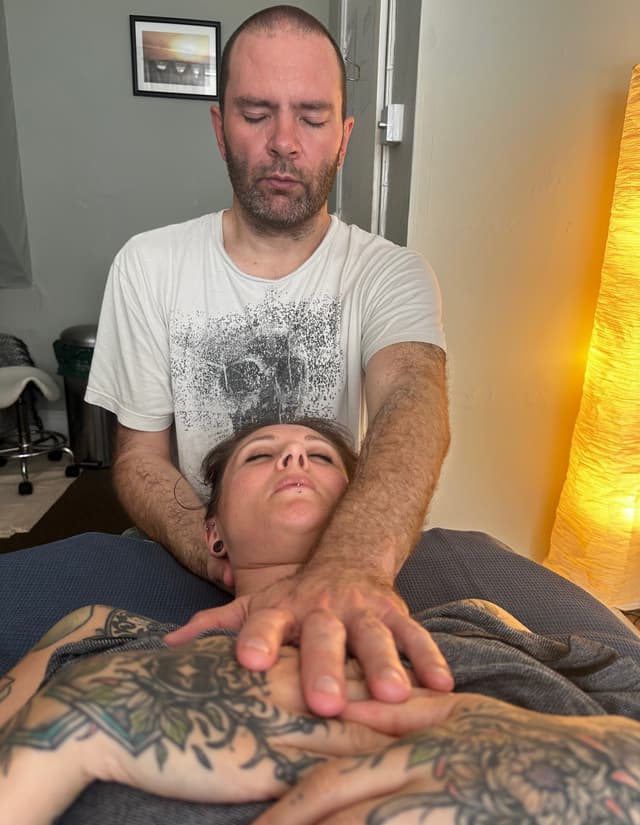 Fascial sternum stretch