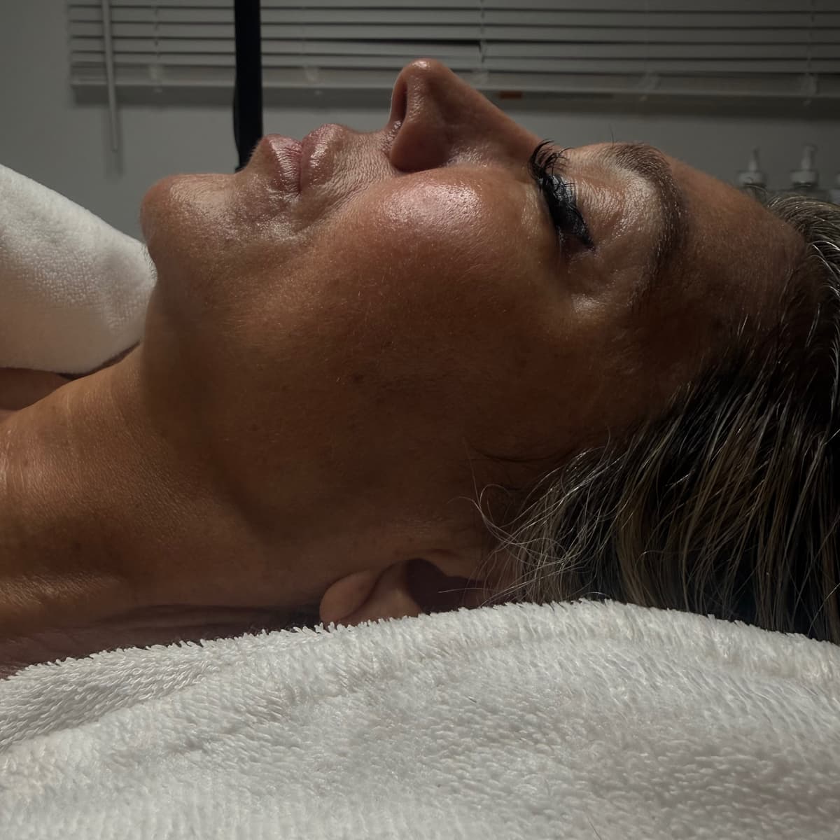 <u>The Nervous System Reset </u>is a restorative facial designed to guide the body into a profound state of deep relaxation. Targeting the parasympathetic nervous system—the branch responsible for rest and recovery—this treatment is perfect for those seeking to rebalance after periods of heightened stress or prolonged sympathetic activation, often known as the fight-or-flight response.The experience begins with gentle, rhythmic techniques that signal the body to unwind, allowing the mind to drift towards a deep, sleep-like state. Carefully selected products, soothing massage sequences, and mindful touch all work in harmony to quiet the nervous system, release tension, and restore inner calm. By activating the body’s natural restorative pathways, <u>The Nervous System Reset</u> leaves you feeling centred, refreshed, and deeply at ease long after your treatment ends.