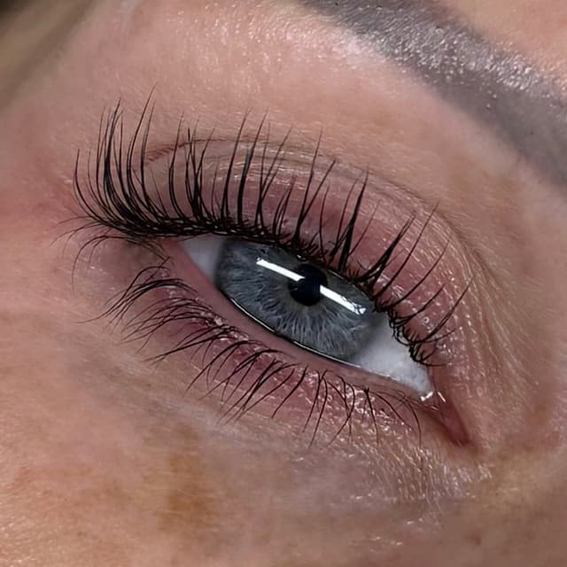 Lash Lift & Tint