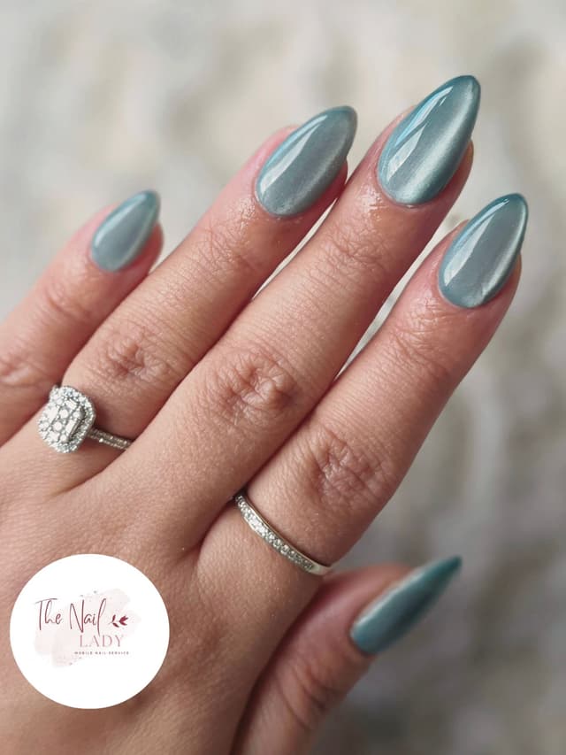 Full Coverage Extensions with Cat Eye