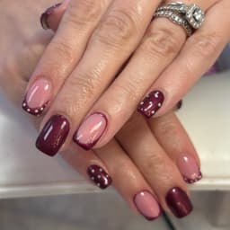 Builder with level 2 nail art