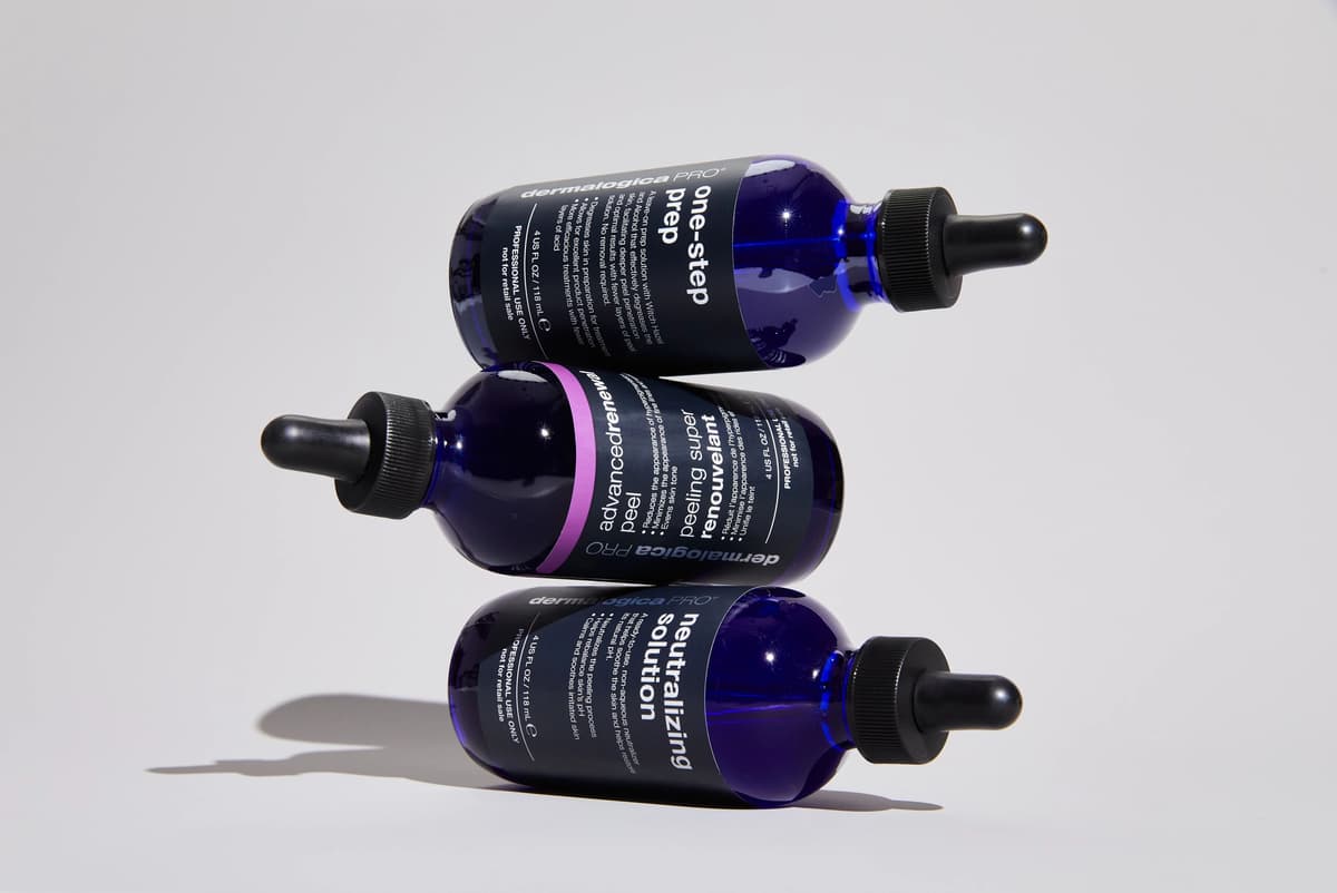 Collagen Induction Therapy: a safe ad effective way to stimulate collagen and Elastin production to treat:
* Fine lines and Wrinkles
* Hyperpigmentation
* Acne Scares
* Enlarged Pores
* Loss of elasticity
* Dull or uneven texture