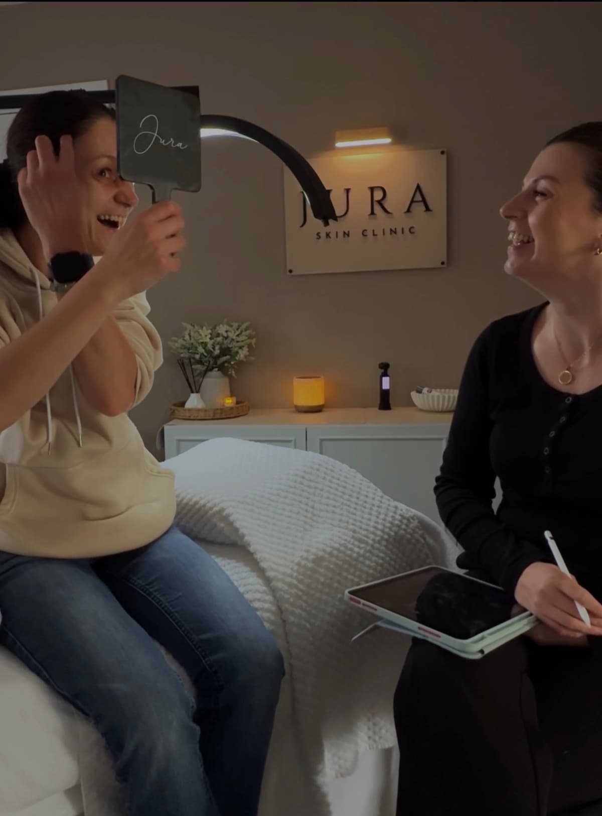 Every great skin journey starts with understanding *you*. At Jura Skin Clinic, consultations explore your skin, lifestyle, and goals so we can create a plan that truly works.
Choose between
* Skin Consultation 60 for an in-depth consultation that will leave you more confident taking care of your skin at home.
* The Skin Introduction 90 with the same benefits as the skin 60 but will a mini facial for a gentle introduction to my facial methods.