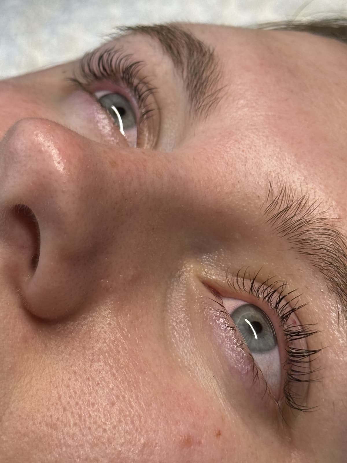 Using only the best products: Elleebana
The perfect treatment if you want lifted lashes with little effort everyday.