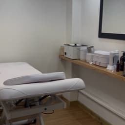 Waxing room at Cemaes barbers