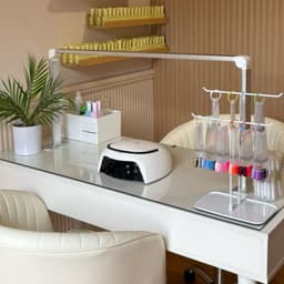 Healthy nails at Seasalt beauty salon in Hastings