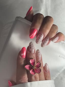 Pink nails with glitter dots 🥰