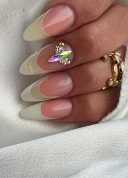 Elegant built in french / premium french✨