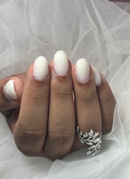 Milky white almond 🤍