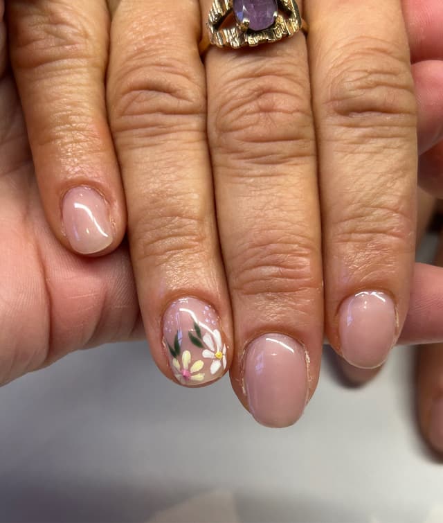 BIAB with flowers 🌼