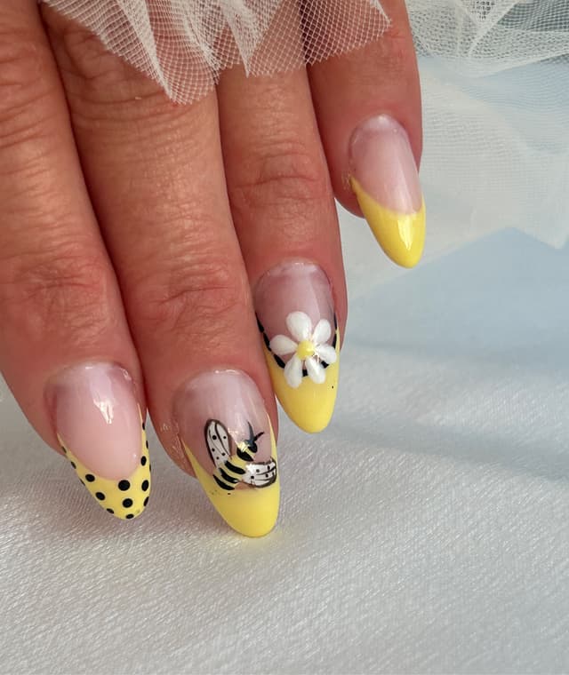 Sunny Bee Garden 🐝🌼