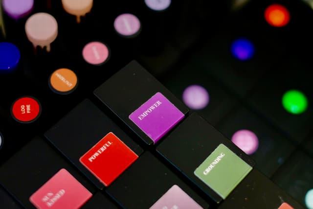 Gel colours I use include HONA, Nail Order, The Nail Lab, and Gellifique, and I am now also building a collection of Korean and Japanese gels, such as Nekogel.