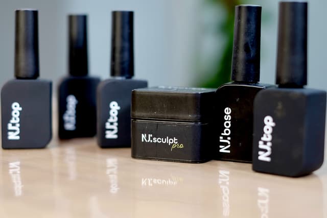 The Nail Lab's structure gels