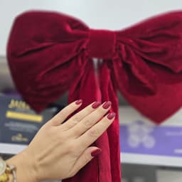 Prescriptive manicure + gel colour