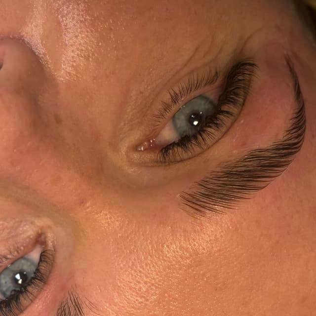 Russian Lashes & Brow Lamination