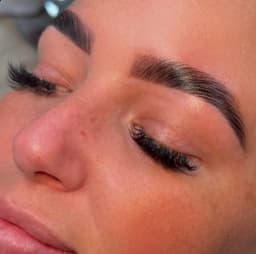 BROW LAMINATION HYBRID TINT