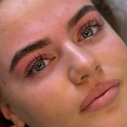 Lash lift and tint, brow wax and tint