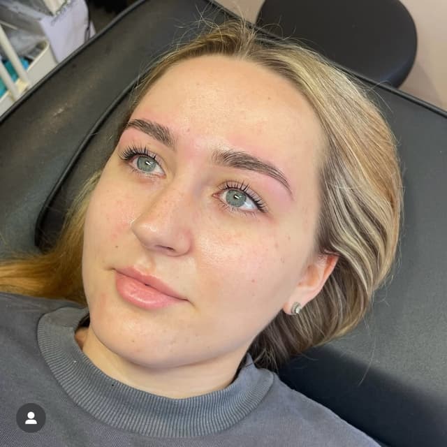 Hybrid brows X lash lift & tint
