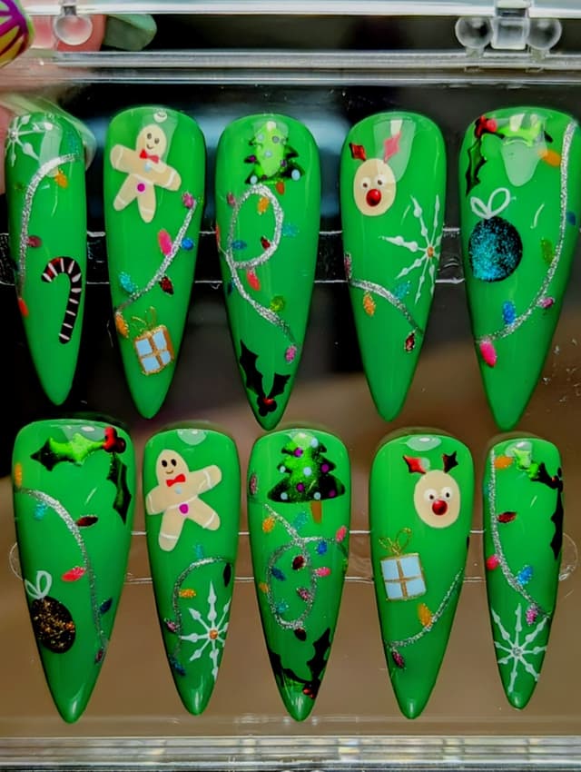 Green Christmas press on nails