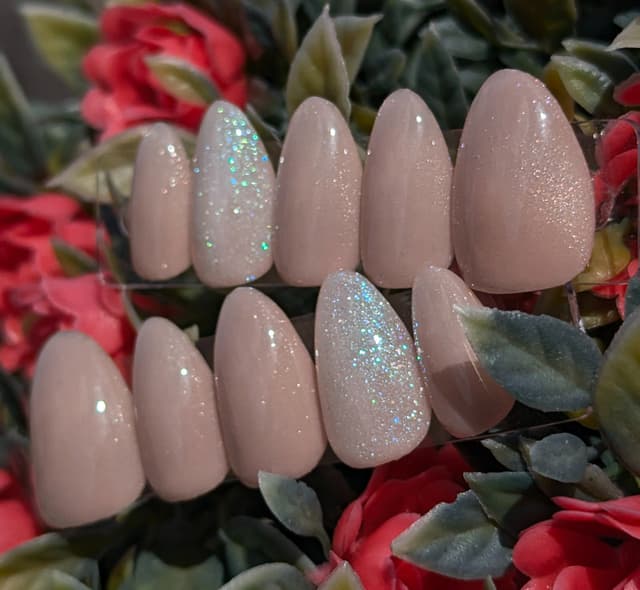 Essential Set - Medium Almond