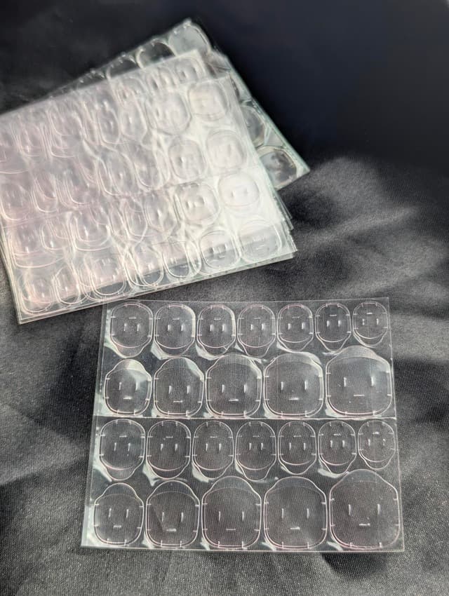 Trulyou Long-Lasting Adhesive Nail Tabs