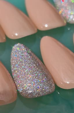 Press on nails - Medium Almond