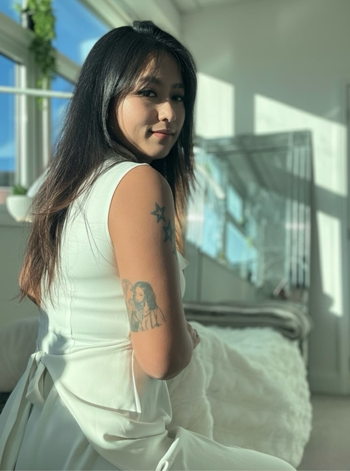 Hi, I’m Nang ,I specialize in high-quality nail artistry and professional lash services designed to make you feel confident and refreshed. Whether you’re looking for a bold set of lash extensions, a low-maintenance lash lift, or custom nail art, my goal is to provide a relaxing experience with results that last. I pride myself on precision and using the best products to ensure the health of your natural lashes and nails. I can’t wait to see you .