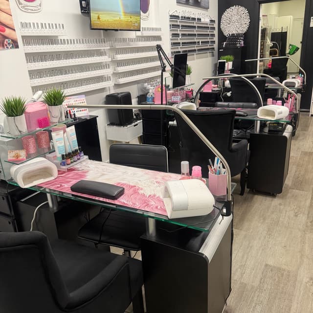 Polish’d Nails & Beauty