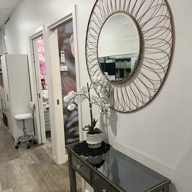 Polish’d Nails & Beauty