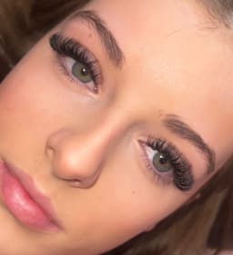 Hybrid Lashes