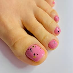 Russian gel pedicure
