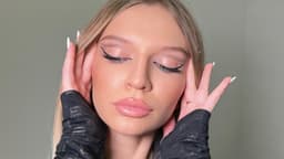 Glamorous makeup CAT EYES