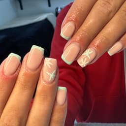 The most perfect holiday nails🥥