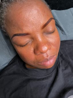 Signature Henna Brows