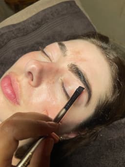 Brow Tinting