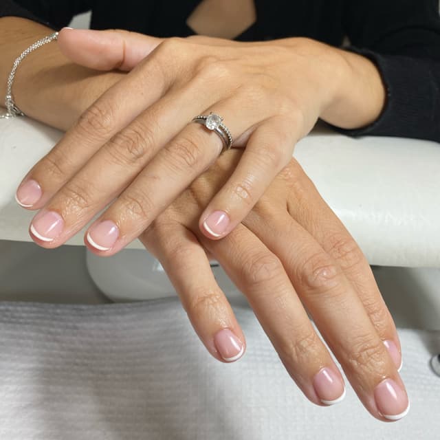 French Manicure