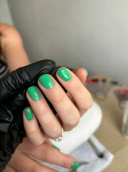 Builder gel manicure