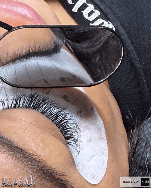 The Viella Set (Fox & YY lashes)