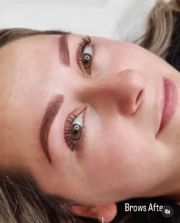 Ombré brows semi permanent