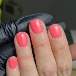 Biab manicure with gel colour