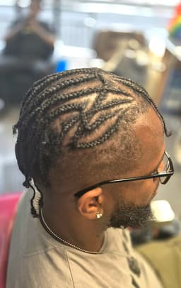 Pattern cornrow. (Side view)