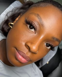 Wispy cat eye styled volume lashes. M curl.