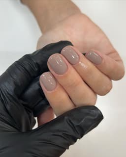 Signature Bio Sculpture Gel Manicure in No.122 Ashes of Roses