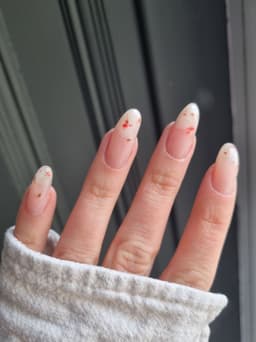 Long nails tier 3